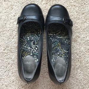 Black Conservative Heels